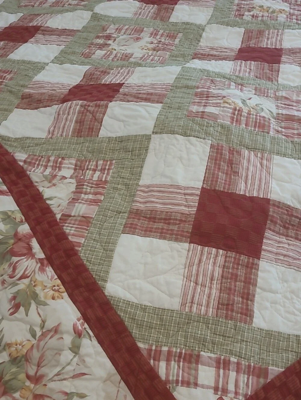 Rust and Cream Patchwork Quilt Bedspread with Subtle Green Accents